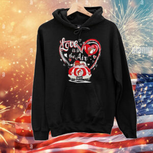 Buc-ee’s Valentine’s 2025 love is in the air T-Shirt