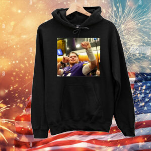 Official Minnesota Vikings Gave Sam Darnold In Locker Room NFL Photo T-Shirt